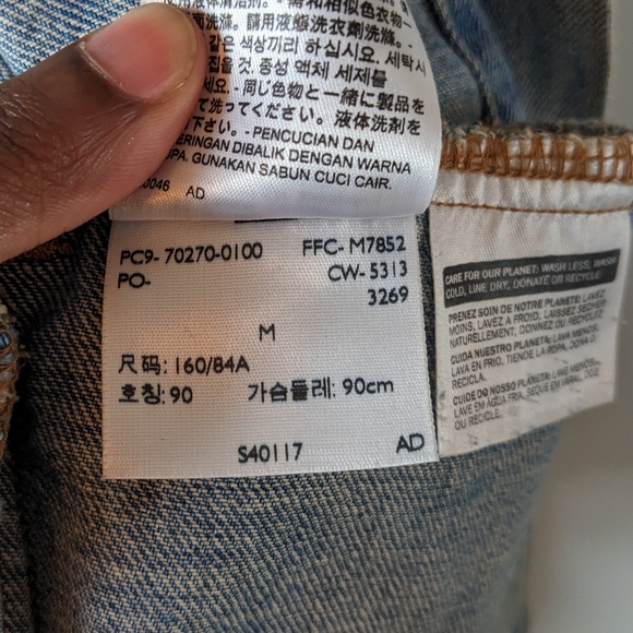 Levi's Denim Jacket - Picture 8 of 9